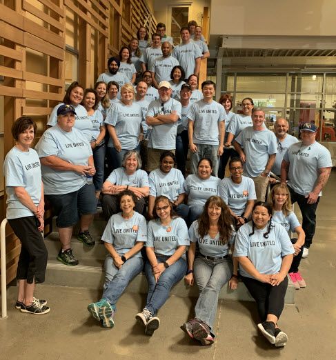 Keysight Chief Administrative Officer and Chief of Staff, Ingrid Estrada (front left), joins other Keysight volunteers at the Redwood Empire Food Bank, which supports the nutritional needs of children and low-income seniors in the Sonoma County, CA area.